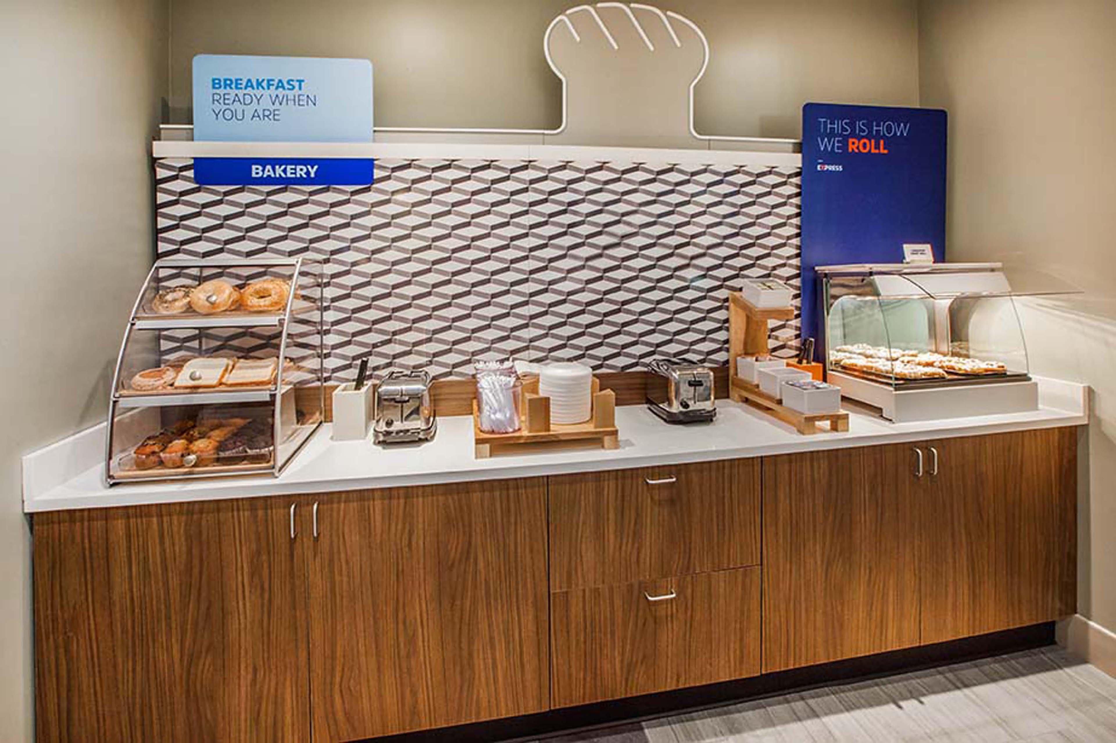 Holiday Inn Express & Suites Statesville Eksteriør bilde