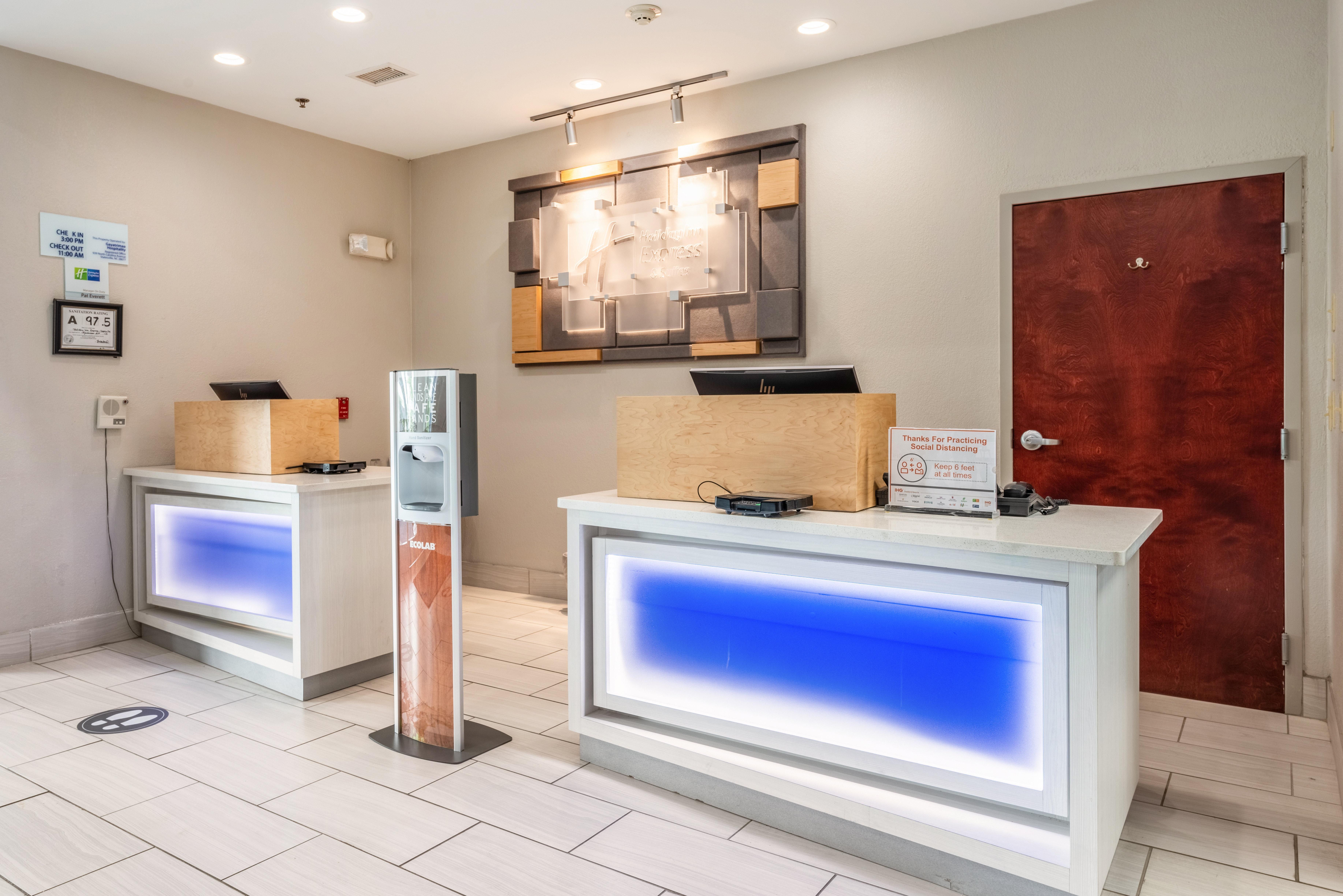 Holiday Inn Express & Suites Statesville Eksteriør bilde