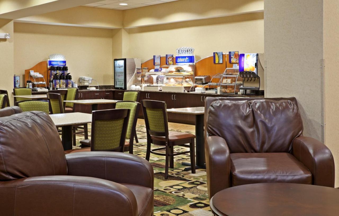 Holiday Inn Express & Suites Statesville Eksteriør bilde