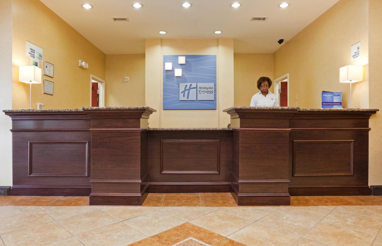 Holiday Inn Express & Suites Statesville Eksteriør bilde