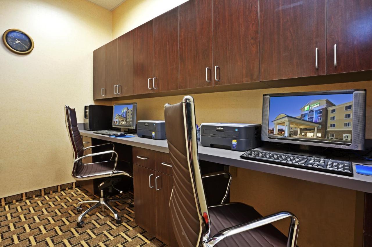 Holiday Inn Express & Suites Statesville Eksteriør bilde
